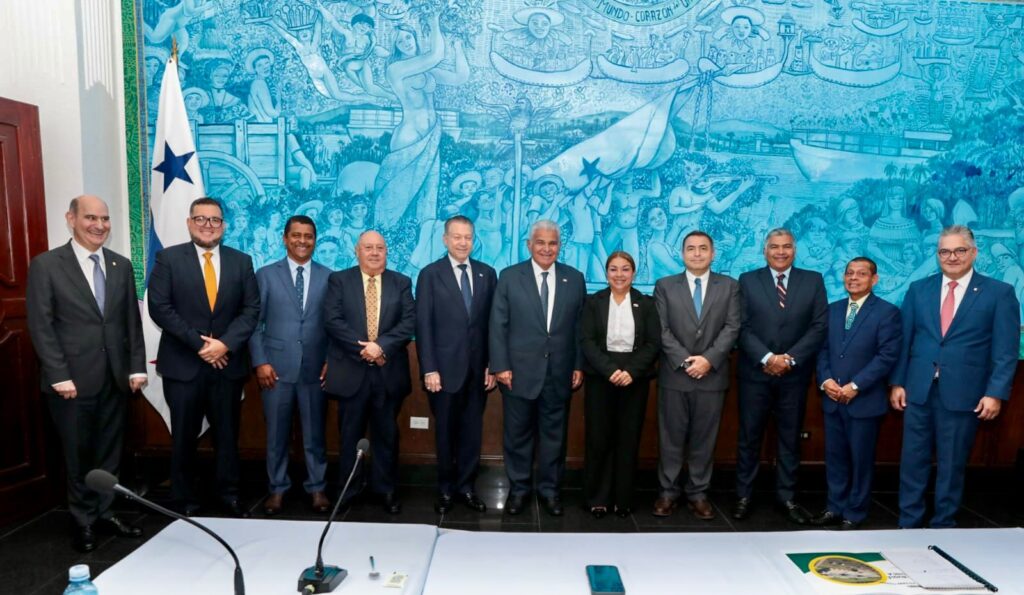 Lunes movido para Mulino: Entre reuniones políticas y visitas internacionales