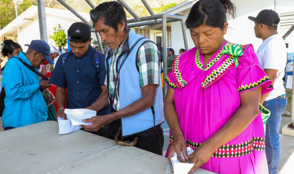 Más de 22 mil personas recibirán apoyo económico en zonas de difícil acceso