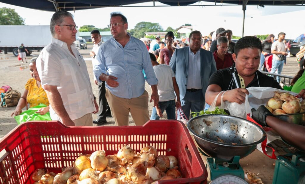 Gobierno garantiza apoyo para fortalecer Tiendas del Pueblo del IMA y ampliar cobertura nacional