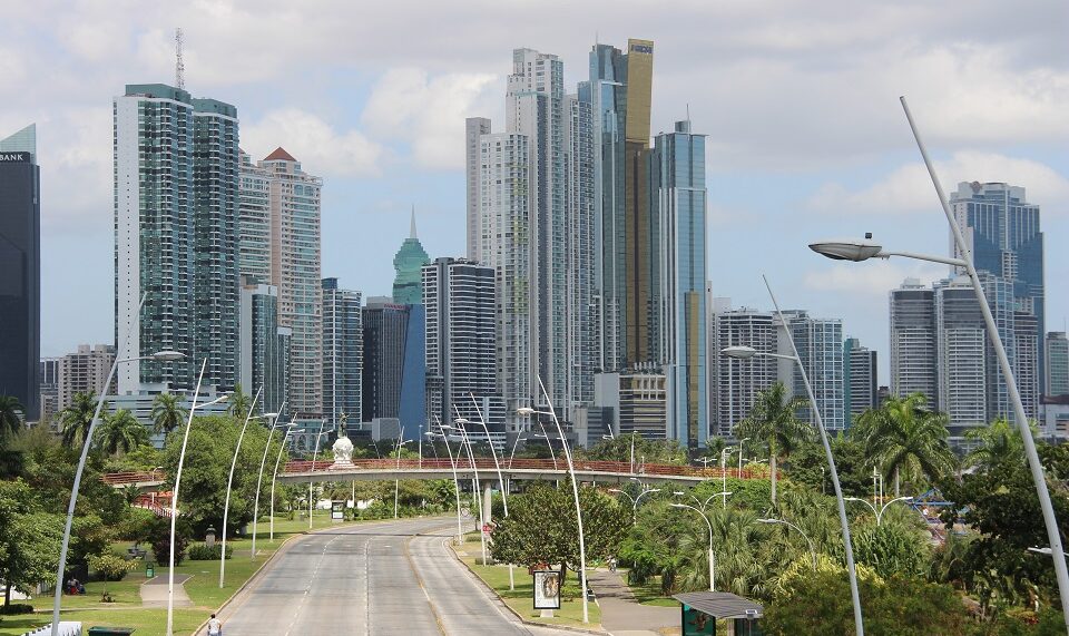 Panamá fortalece su estrategia de deuda con refinanciamiento por EUR 2,400 millones